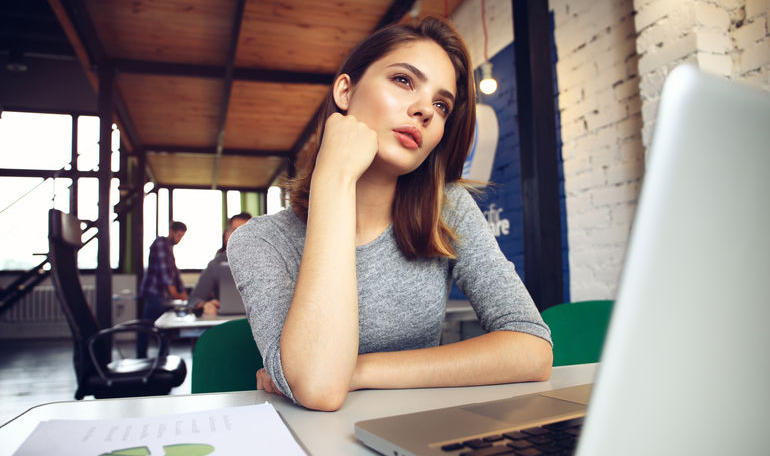 酒都电子手机有限公司轮播图3